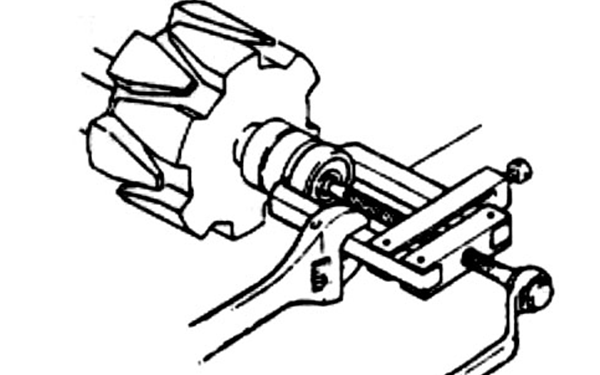 使用拉拔器拆卸軸承-柴油發(fā)電機(jī)組.png